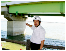 豊橋海岸高潮対策と三河大橋耐震補強工事現場